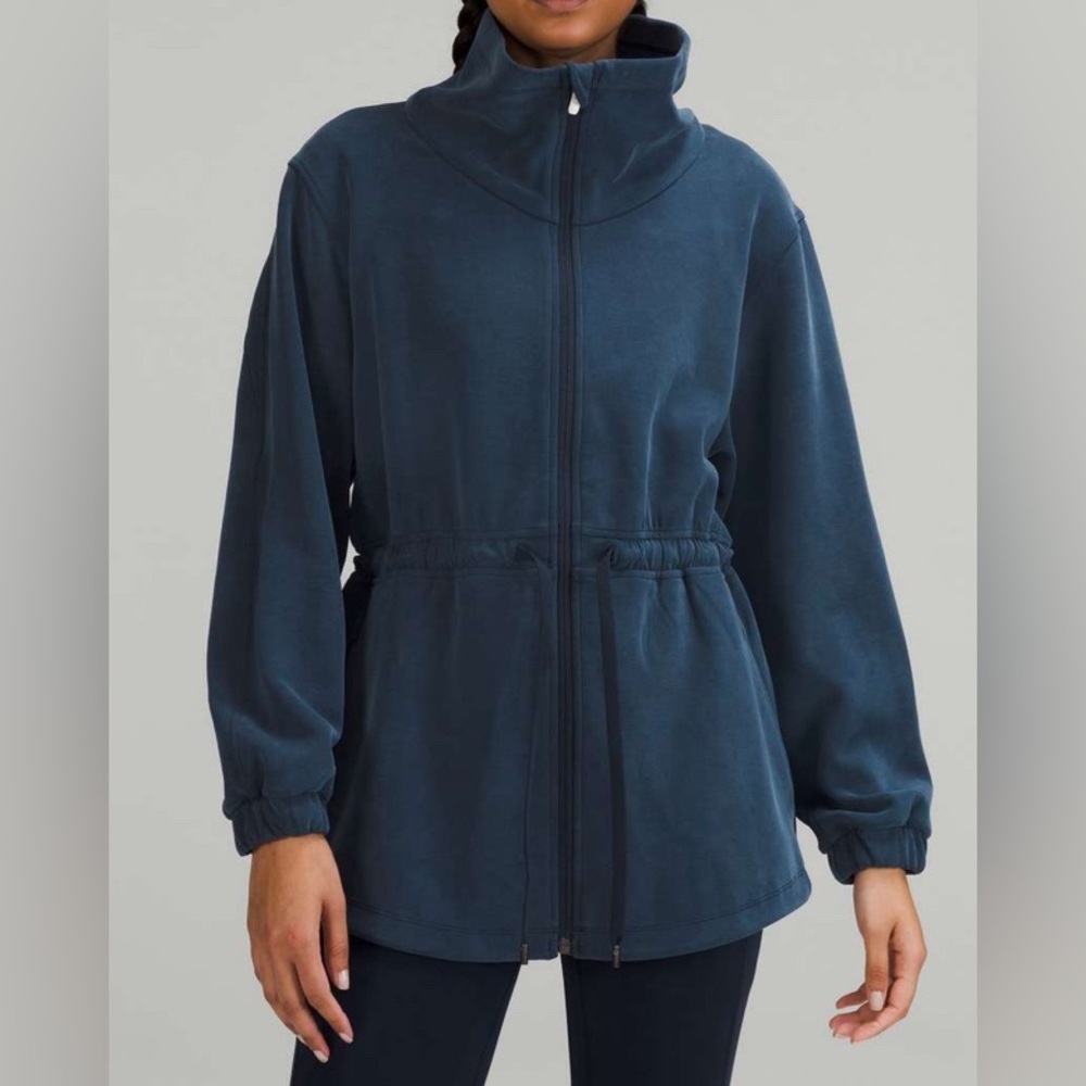 Lululemon Athletica Navy Blue Sweatshirt